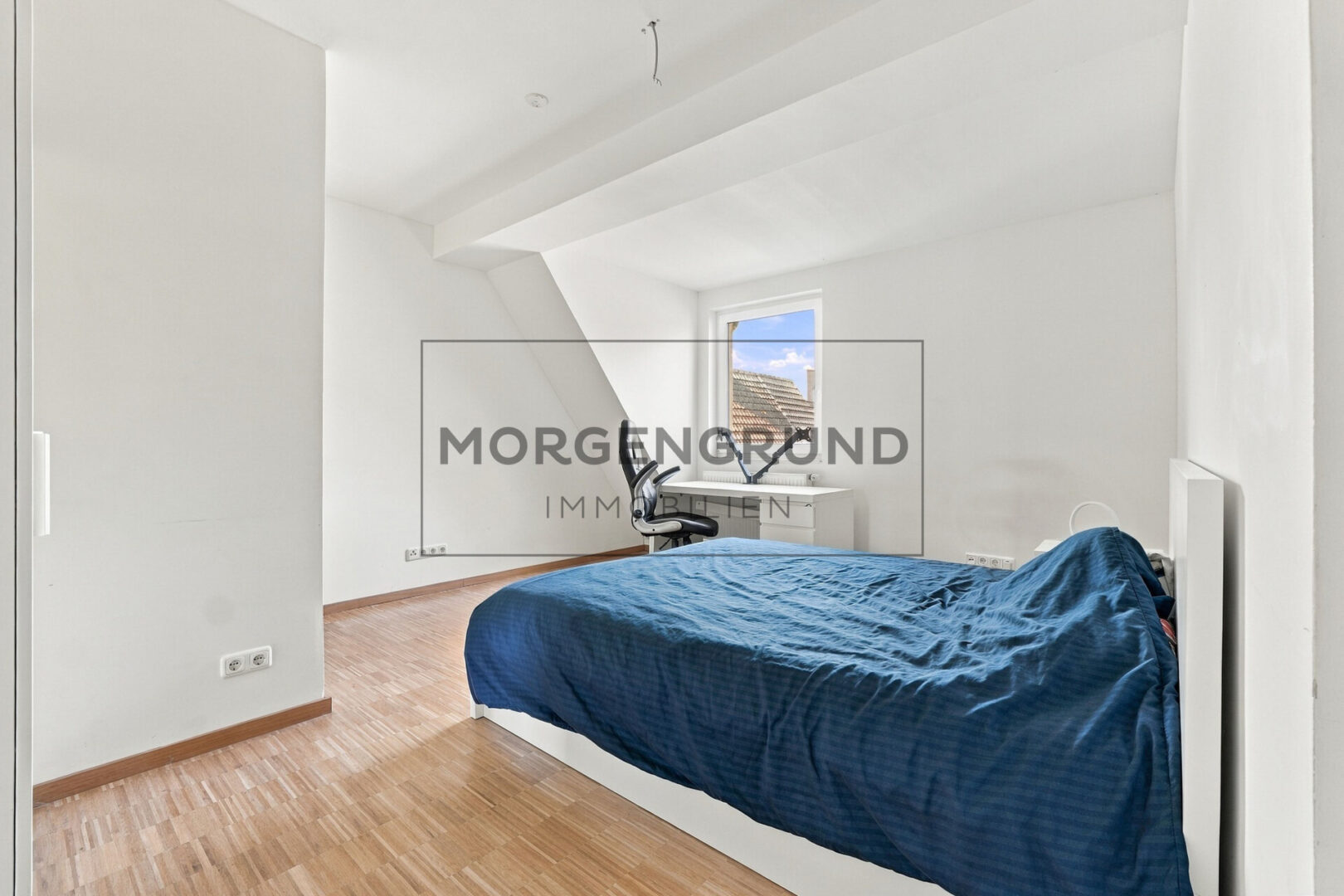 Schlafzimmer 1